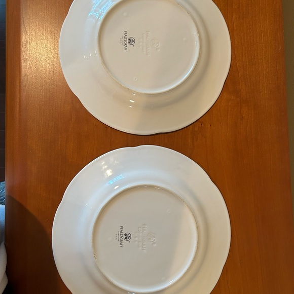 Pfaltgraff Winterberry dinner plates (2) - Picture 10 of 10